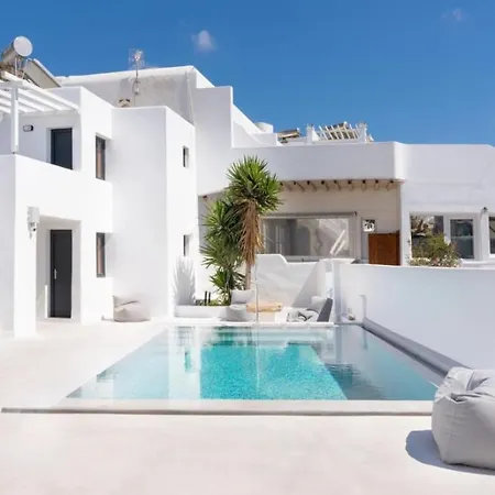 The Coast Apartment *